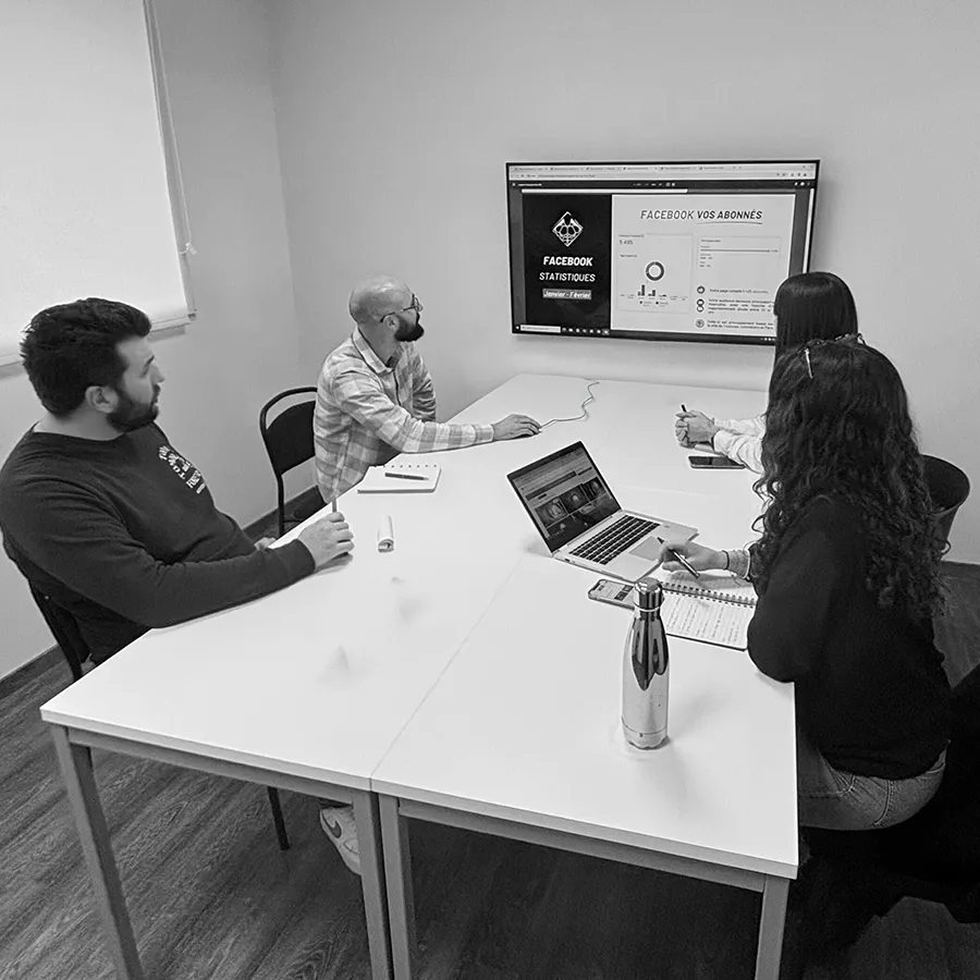 Agence digitale Linov Rodez Aveyron équipe web marketing